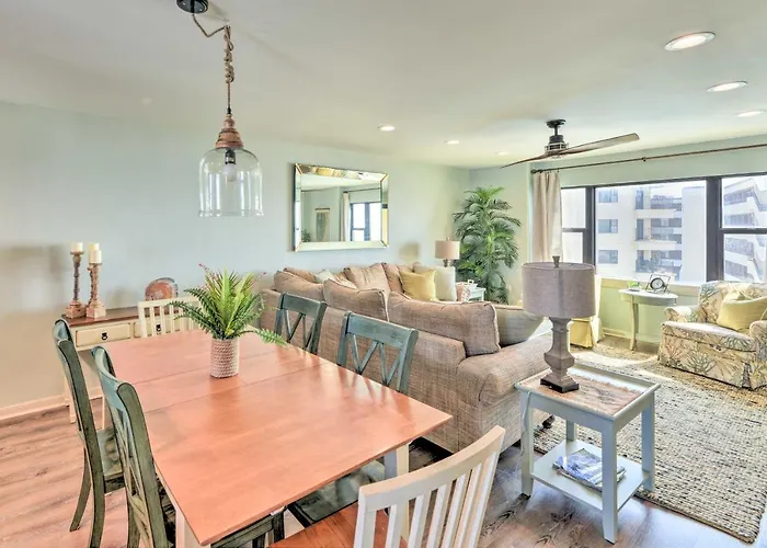 Summer Winds Resort Condo W/ Ocean Views!